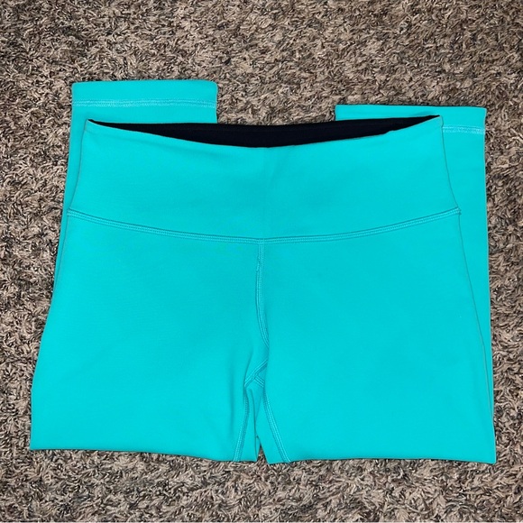 Lululemon - Picture 3 of 5